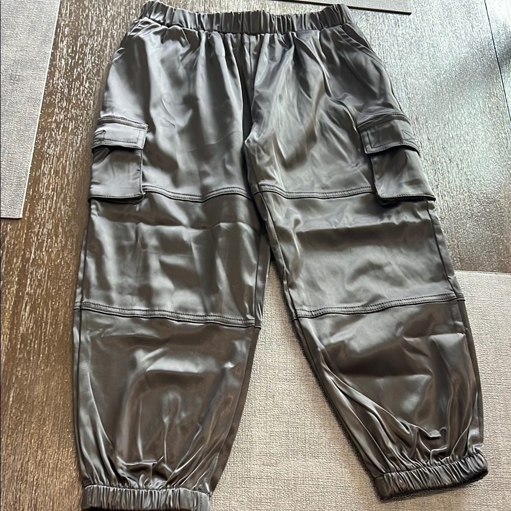 Nova Kids size 6 brand new w/o tags